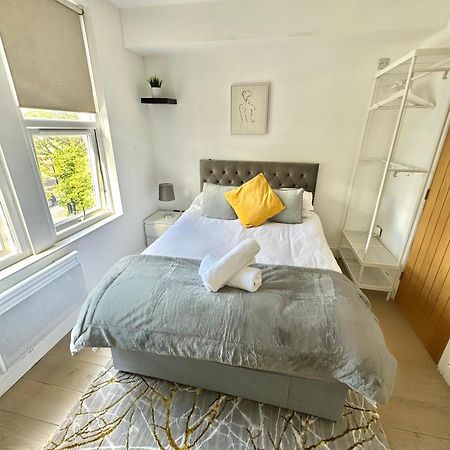 Cosy En-Suite Room In Stratford London Kültér fotó